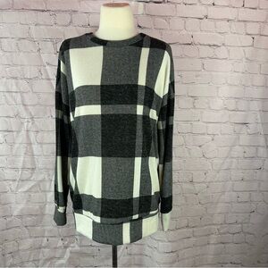 NWT bombom boutique buffalo Plaid Black White knit tunic Sweater